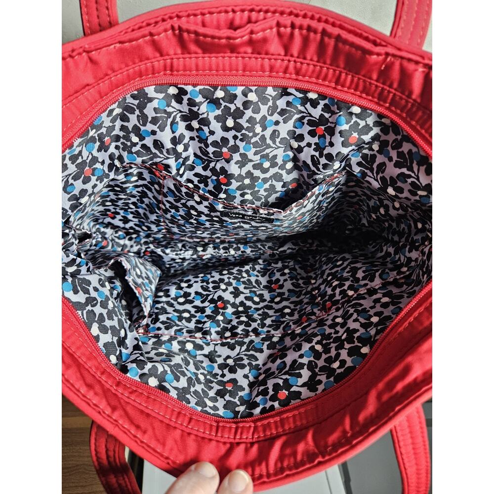 Vera Bradley Red Quilted Tote Bag Zip Closure Inner & Outer Pockets - Picture 3 of 10